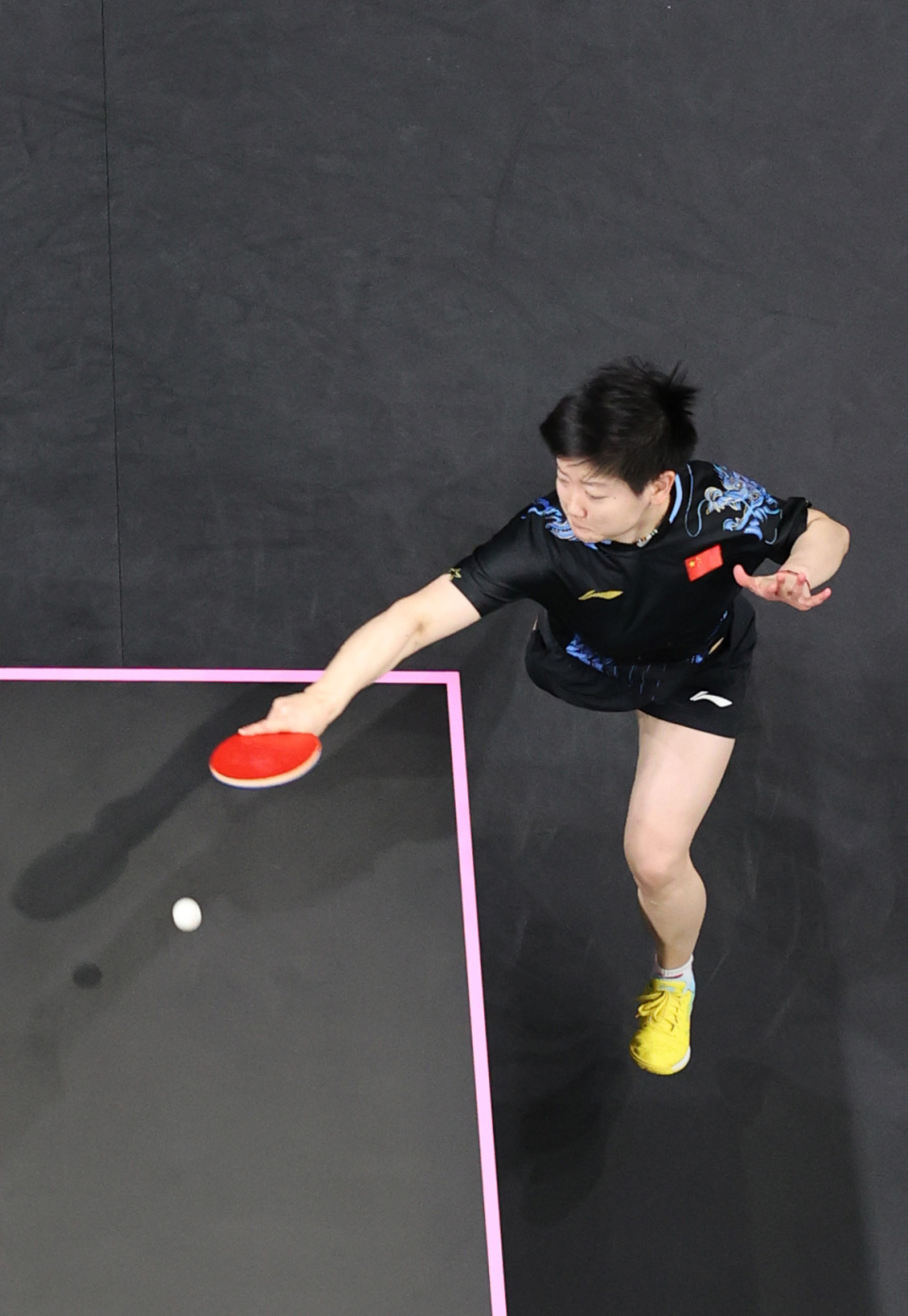 也有多名替 也有多名替