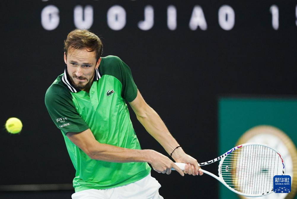 包含8球和 包含8球和