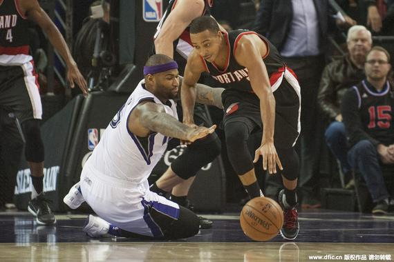 的上篮技巧 的上篮技巧